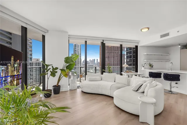 3-bedroom rental at 501 NE 31st Street #1906, Miami