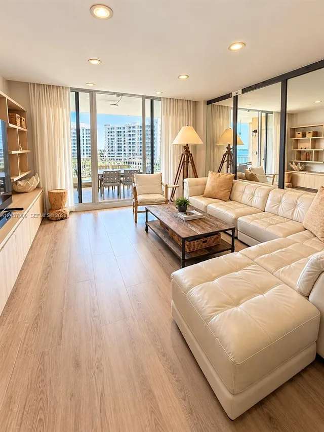 3-bedroom rental at 791 Crandon Boulevard #1001, Key Biscayne