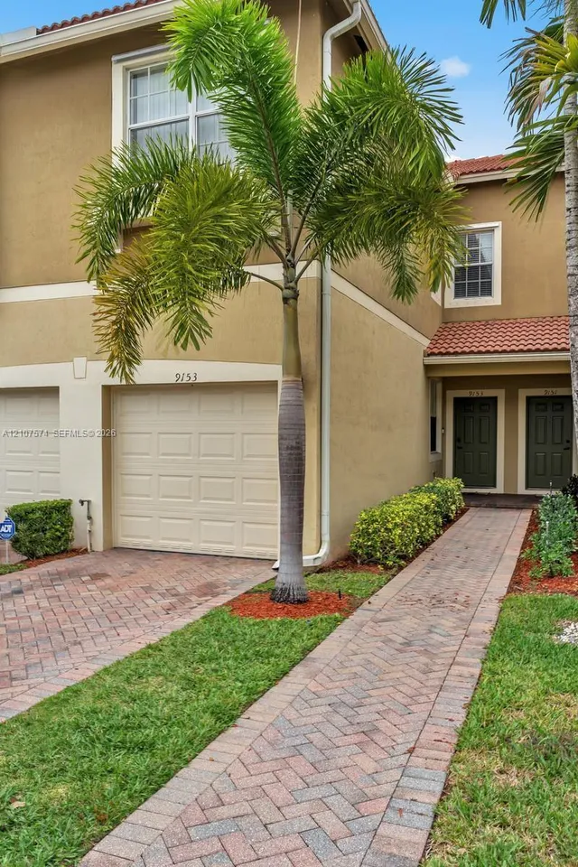 3-bedroom rental at 9153 Whistable Walk #0, Tamarac