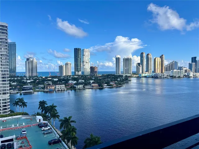 2-bedroom rental at 3600 Mystic Pointe Drive #1717, Aventura