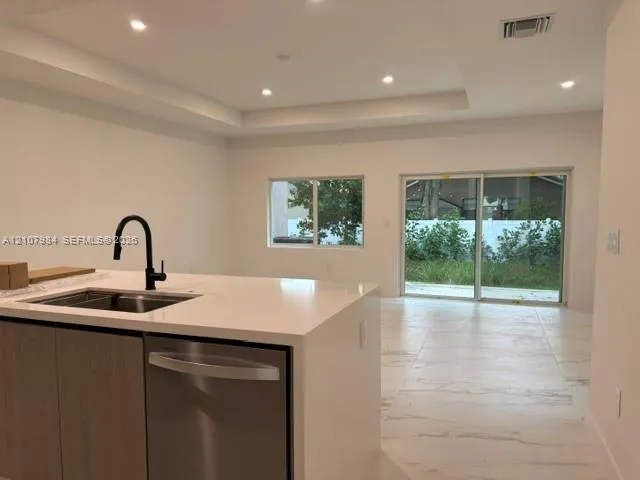 3-bedroom rental at 1567 NW 94th Way #10, Coral Springs