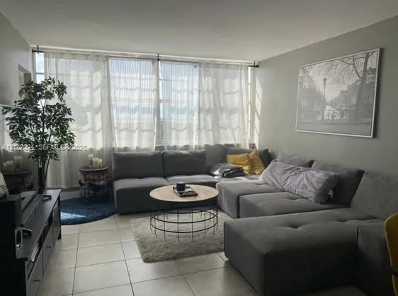 1-bedroom rental at 1301 NE Miami Gardens Drive #1111W, Miami