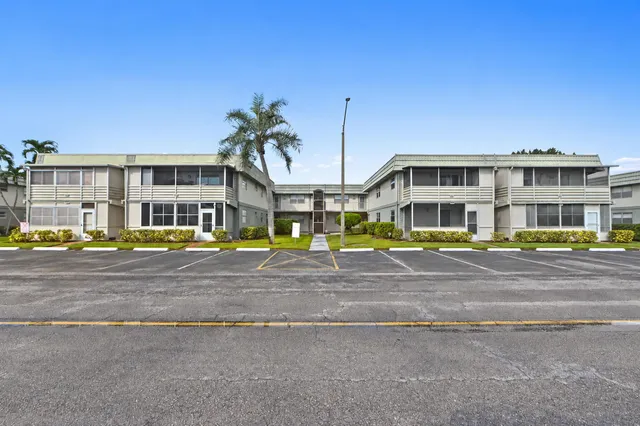 1-bedroom home at 562 Monaco L, Delray Beach