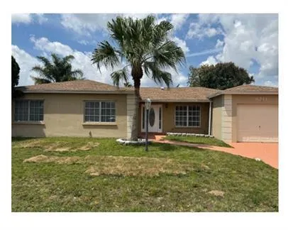3-bedroom rental at 8211 NW 66th Terrace, Tamarac