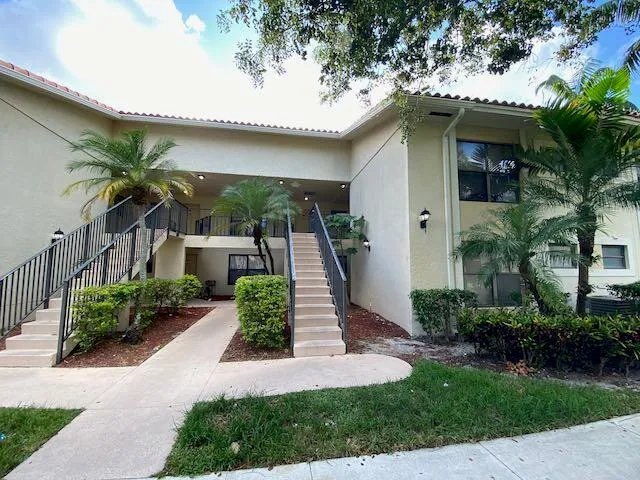 3-bedroom rental at 1601 WINDORAH Way #G, West Palm Beach