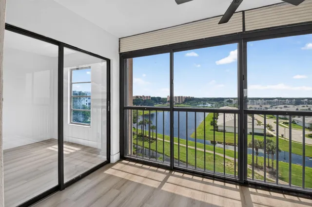 2-bedroom rental at 6866 Huntington Lane #707, Delray Beach