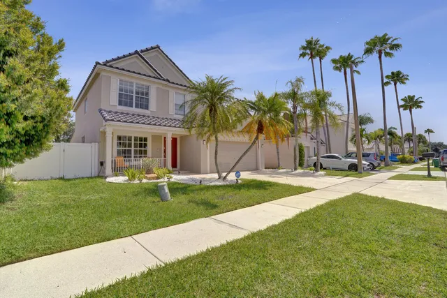 3-bedroom rental at 5884 N PLUM BAY Parkway, Tamarac