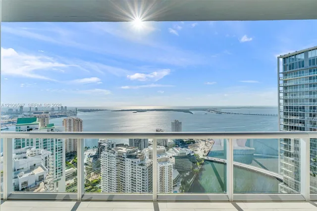 2-bedroom home at 465 Brickell Avenue #5203, Miami