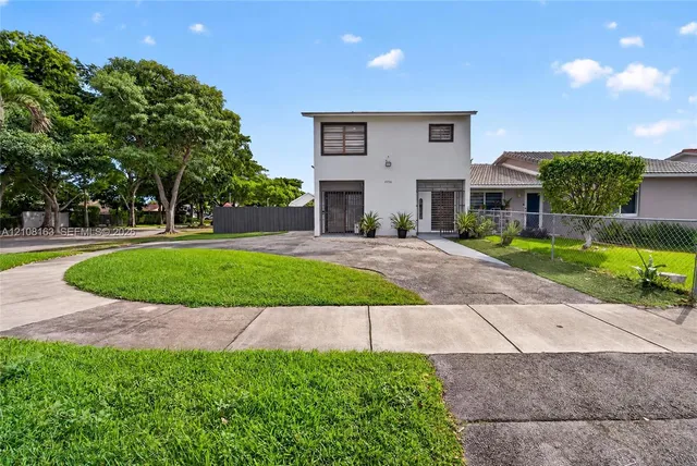 4-bedroom rental at 11510 SW 5th Street #1, Sweetwater