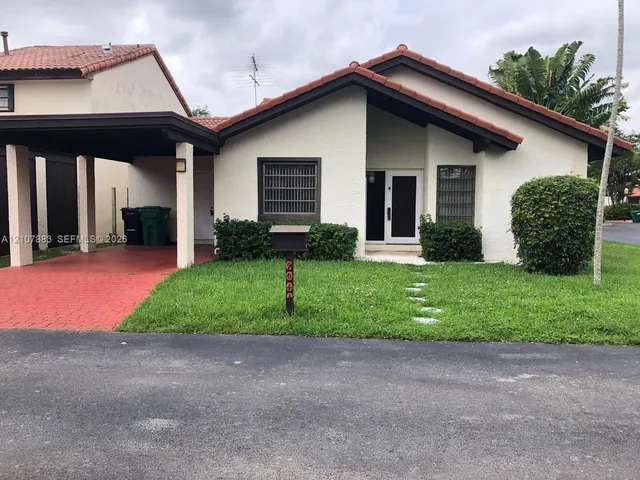 3-bedroom rental at 9044 SW 112 Court, Miami