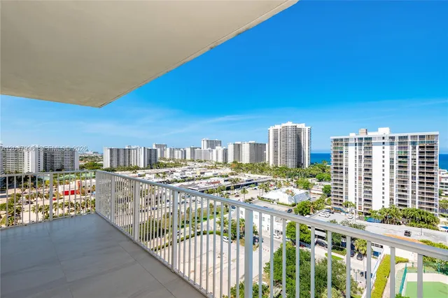 3-bedroom rental at 3020 NE 32nd Avenue #1401, Fort Lauderdale