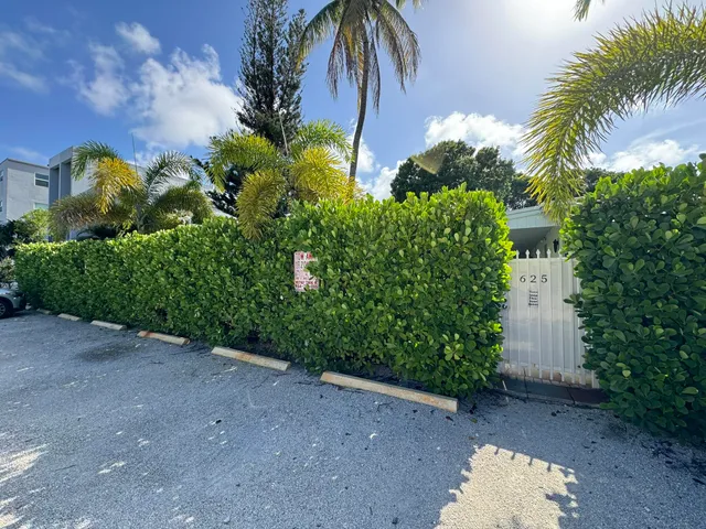 1-bedroom rental at 625 NE 14TH Avenue #4, Fort Lauderdale