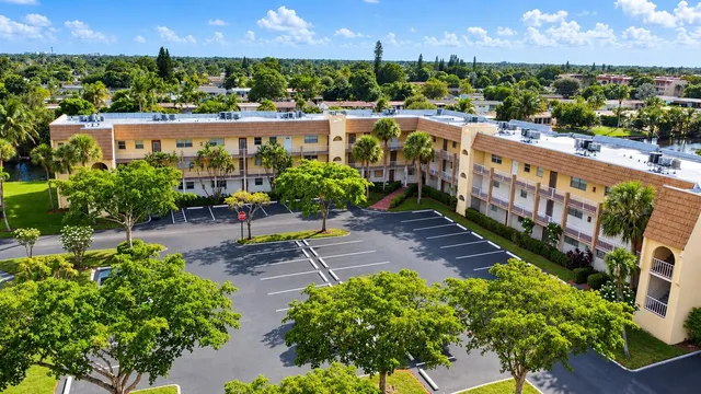 2-bedroom rental at 8345 SUNRISE LAKES Boulevard #109, Sunrise
