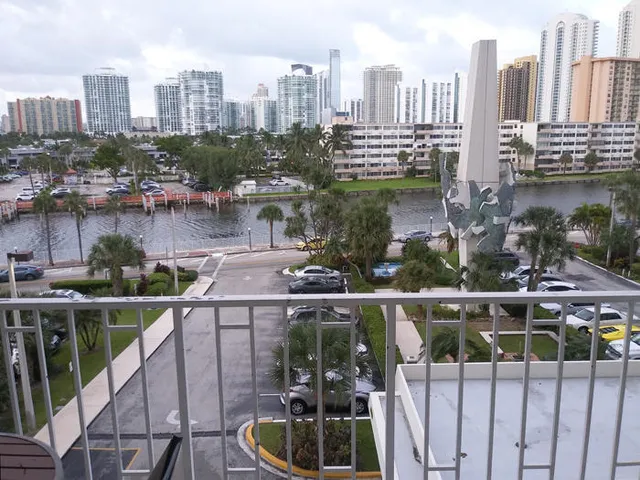 1-bedroom rental at 300 BAYVIEW Drive #403, Sunny Isles Beach