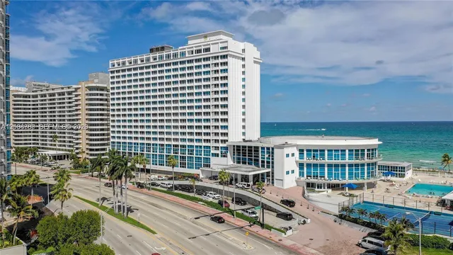1-bedroom home at 5445 Collins Avenue #BAY11, Miami Beach
