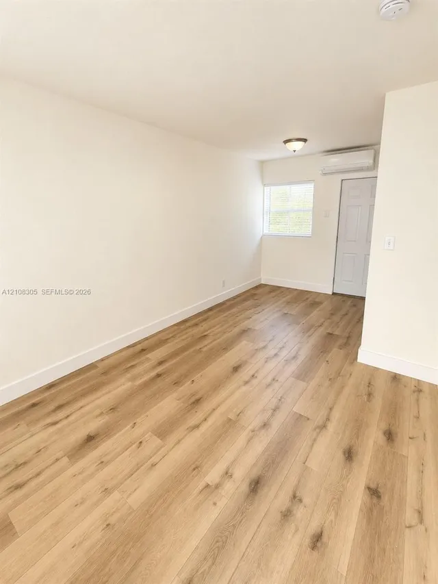 1-bedroom rental at 125 SW 5th Court #1, Dania Beach
