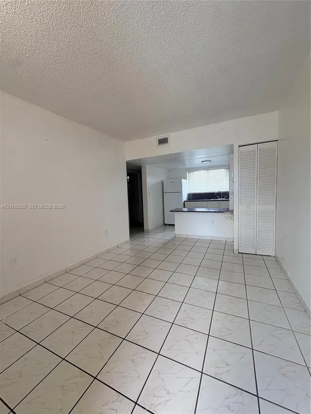 1-bedroom rental at 231 E 7th Street #103, Hialeah