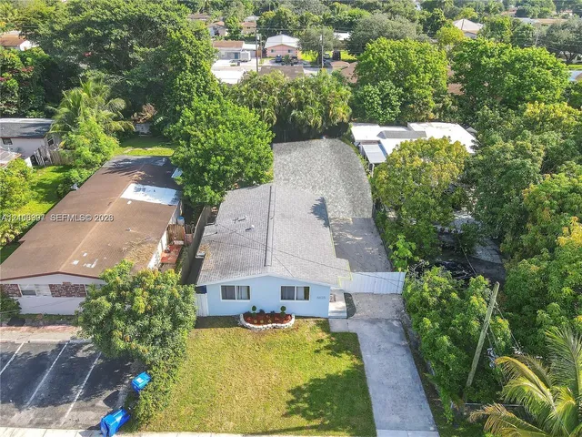 2-bedroom rental at 5625 Taylor Street, Hollywood