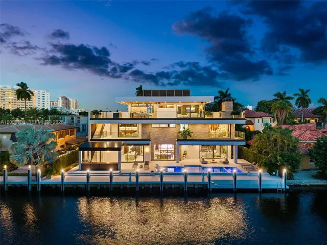 8-bedroom home at 441 Isle Of Palms Drive, Fort Lauderdale