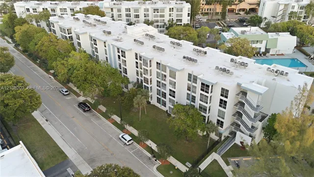 1-bedroom rental at 200 177th Drive #204, Sunny Isles Beach