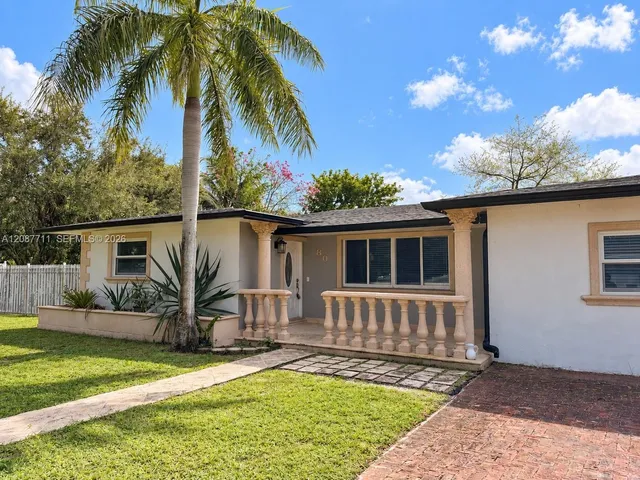 3-bedroom rental at 80 NE 162nd Street, Miami