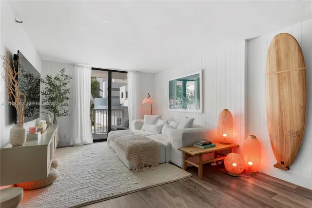 2-bedroom rental at 4301 Collins Avenue #207, Miami Beach