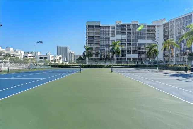 1-bedroom rental at 400 Leslie Drive #622, Hallandale Beach