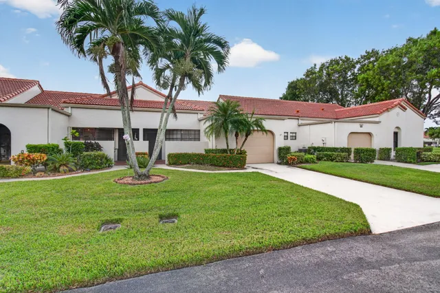 2-bedroom home at 5887 PARKWALK Circle W, Boynton Beach