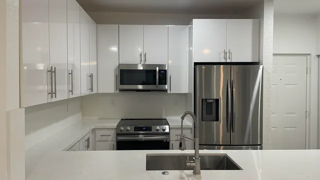 1-bedroom rental at 75 Gulfstream Road, Dania Beach