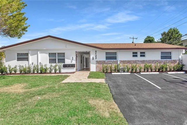 2-bedroom rental at 5122 NE 19th Avenue #2, Fort Lauderdale