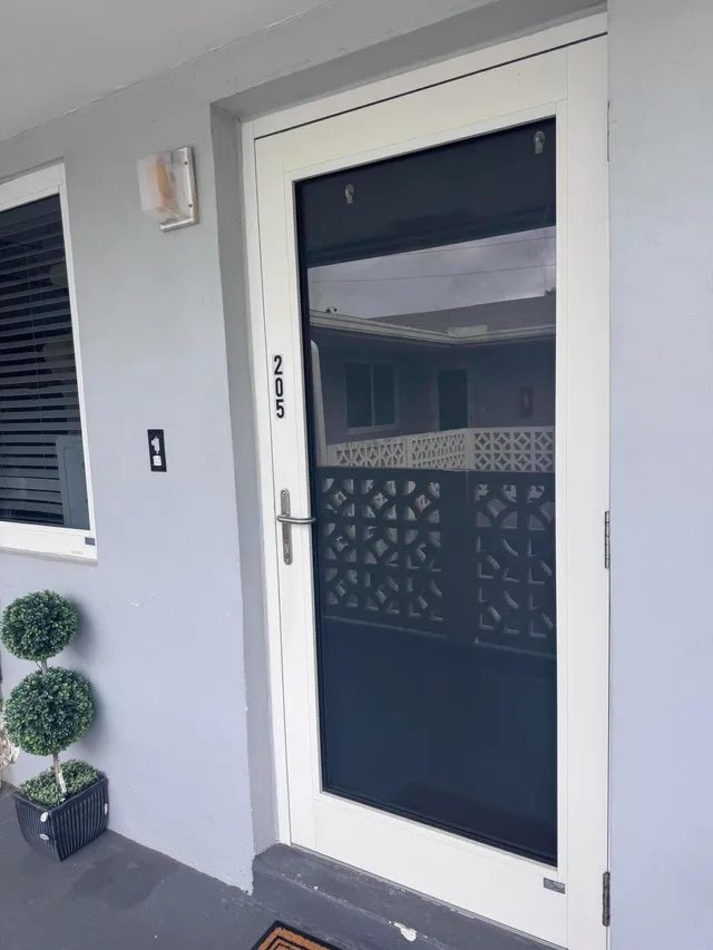 2-bedroom rental at 600 Layne Boulevard, Hallandale Beach