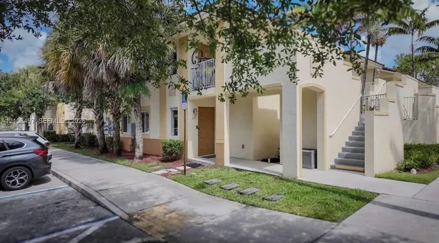 3-bedroom home at 6245 SW 47th Manor #101, Davie