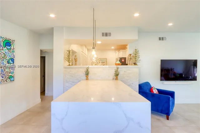 3-bedroom rental at 10478 SW 75th Lane #10478, Miami