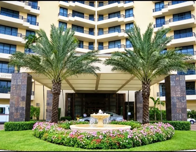 2-bedroom rental at 3300 NE 192nd Street #602, Aventura